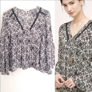Eri + Ali Black and White Floral Blouse~M